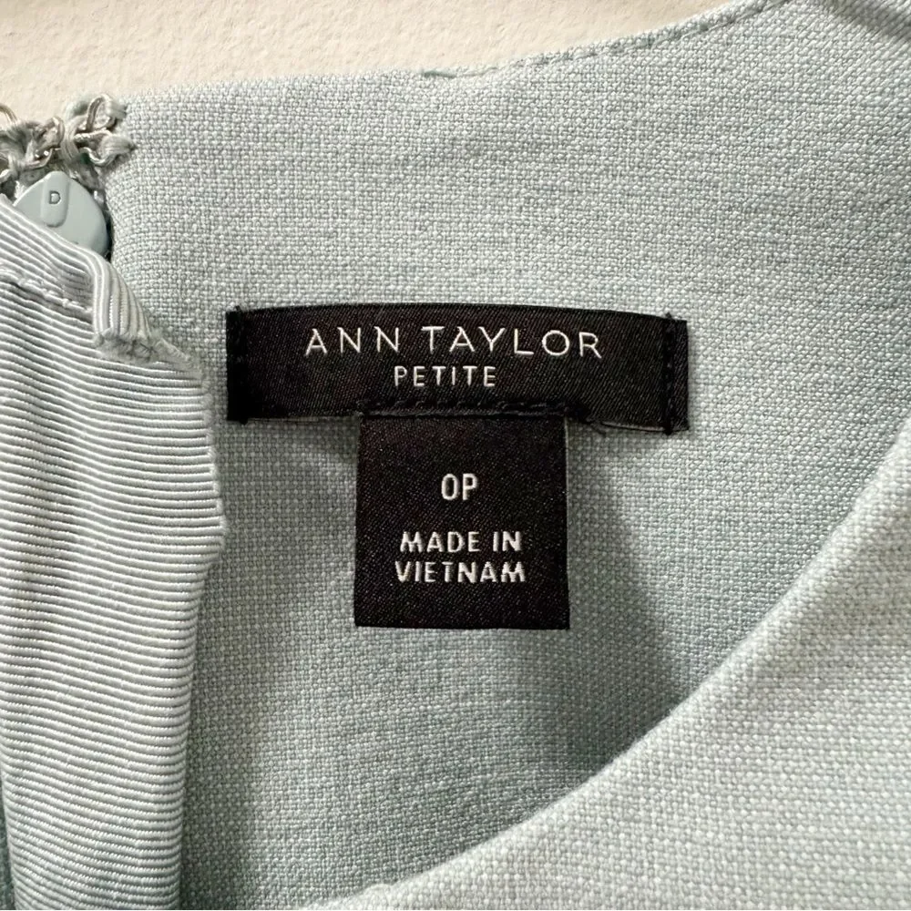 Ann Taylor Petite Keyhole Midi Dress - Size 0 P - Picture 3 of 4
